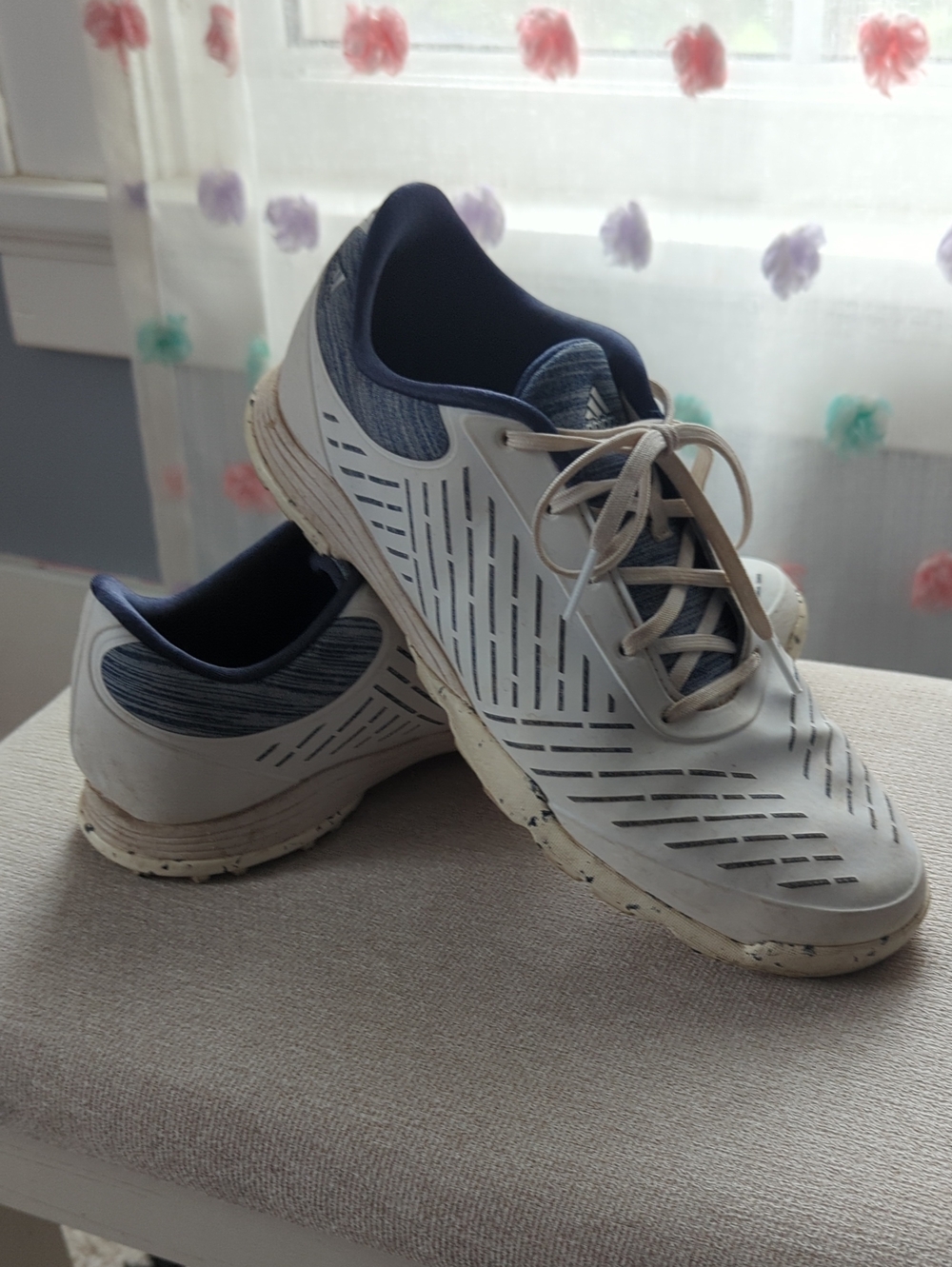 Women's White and Navy Athletic Golf Sneakers